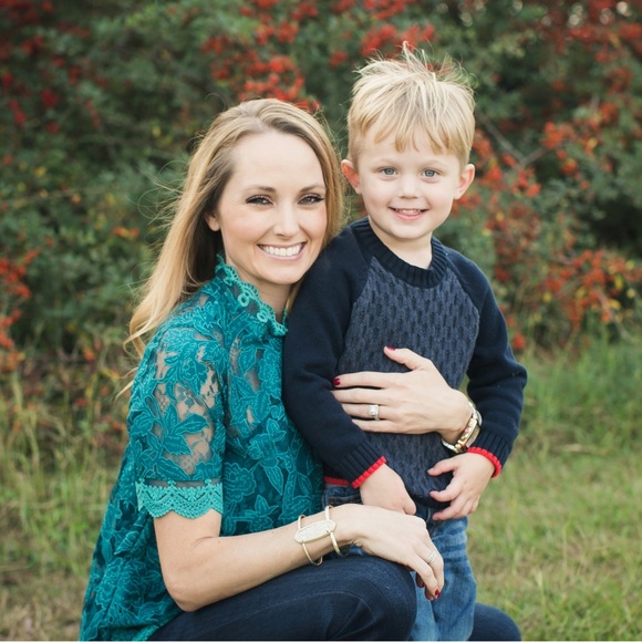 Meet your Posher, Amanda - Picture 1 of 1